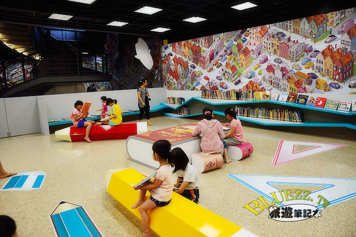 國美館-兒童遊戲室與繪本區-11.jpg